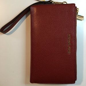 Michael Kors Double Zip Leather Wristlet in Brandy